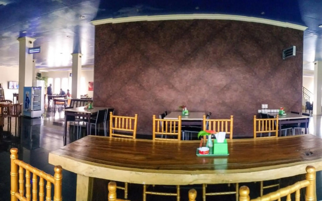 Mahkota Hotel Genteng