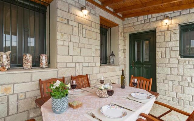Konstas Stone Island House in Meganisi