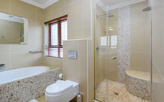 San Lameer Villa Rentals 14308