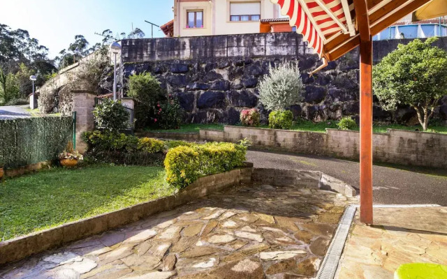 Exquisite Holiday Home in Carasa With Private Garden