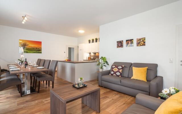 Apartment in Schladming With Balcony, Garage, Lift, Parking