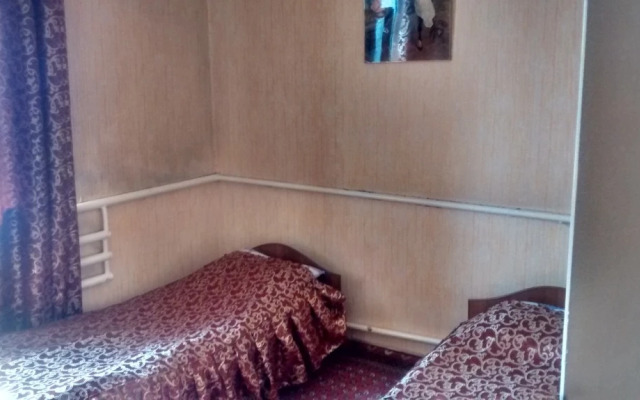 Akmal Hotel