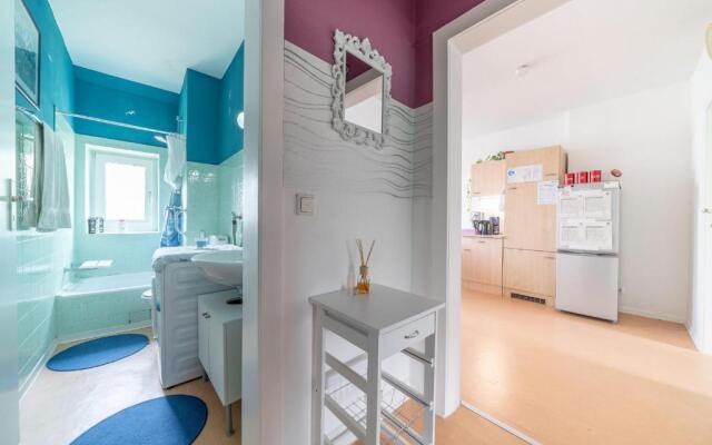 ID 6785 | Private Apartment