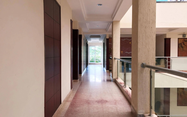 OYO Premium Navalur Hubli