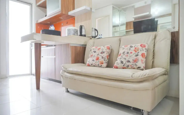 Homey And Strategic 2Br At Bassura City Apartment