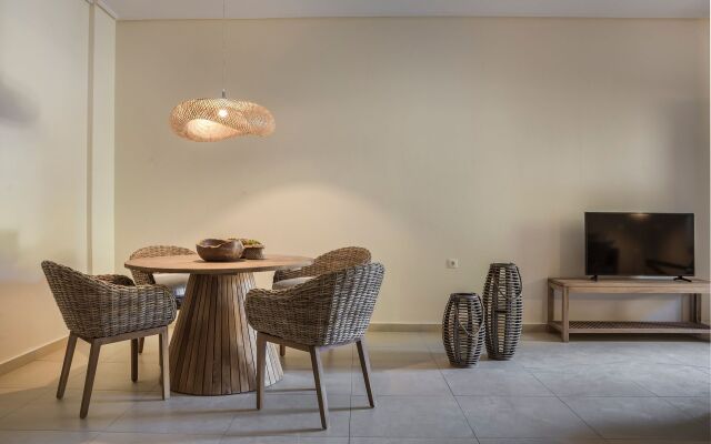Meliti Waterfront Suites