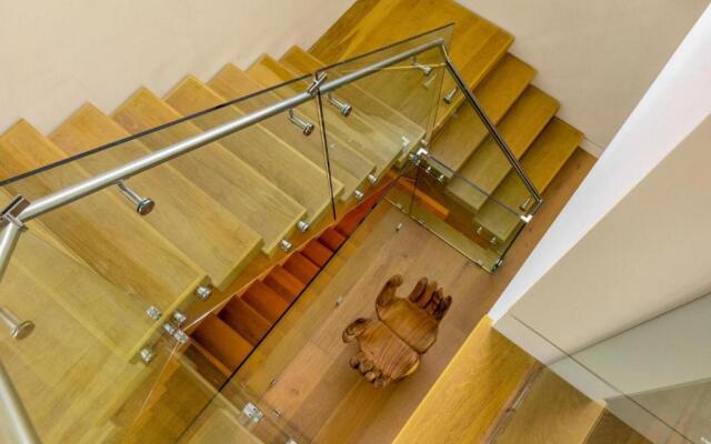 Curson Modern
