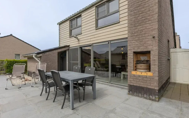 Ideal Holiday Home by the sea