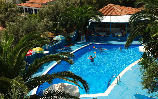 Nikolas Studios