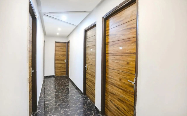 FabHotel F9 Sector 19