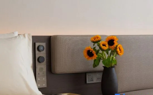 Atour Hotel Dalian Hongxinghai Coastal Highway