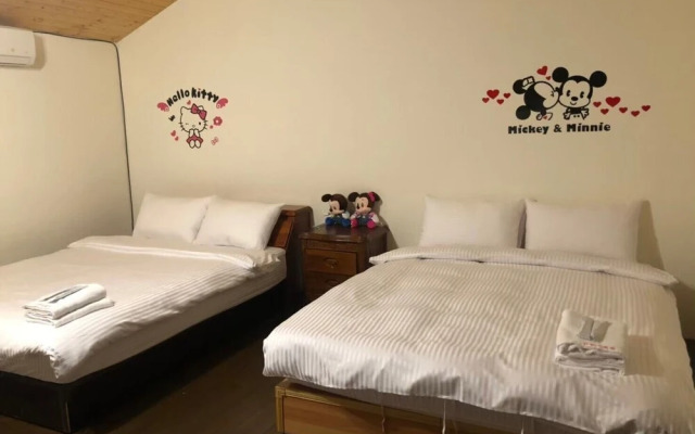 YOLOHO villa