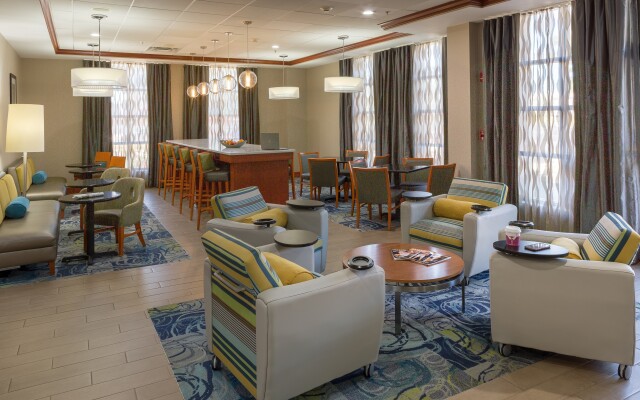 Hampton Inn & Suites Knoxville-Downtown