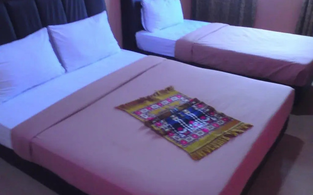 OYO 1028 15 Avenue Inn