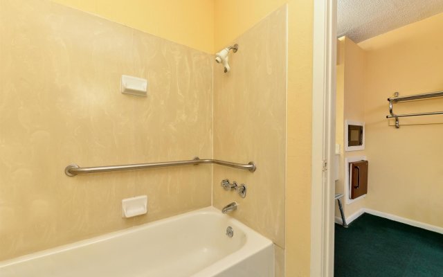 Americas Best Value Inn Meridian