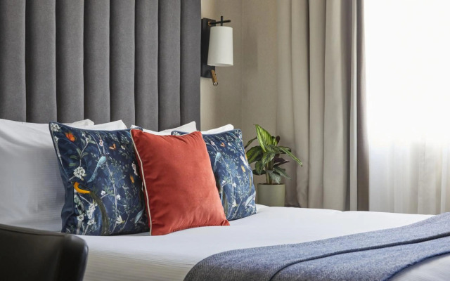 The Selwyn Hotel