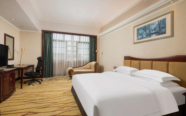 Guangzhou Phoenix City Hotel