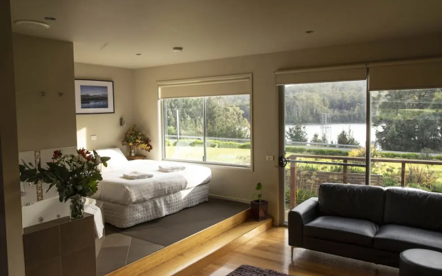Little Norfolk Bay Events and Chalets