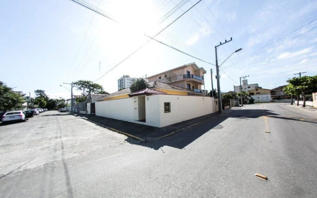 Casa Terceira avenida - 10 pessoas