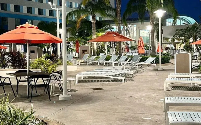 Universal's Endless Summer Resort - Surfside Inn and Suites