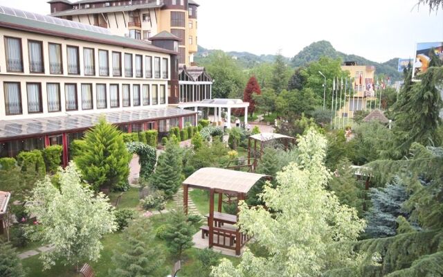 Yalcin Hotel Resort