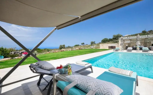 Villa Aurora Luxurius Living