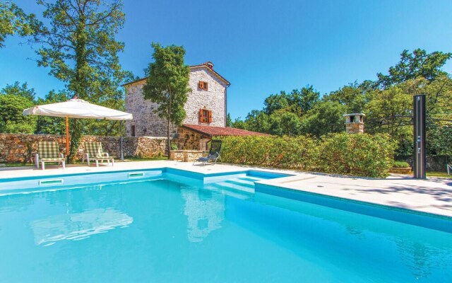 Beautiful Home in Krnica With Wifi and 2 Bedrooms