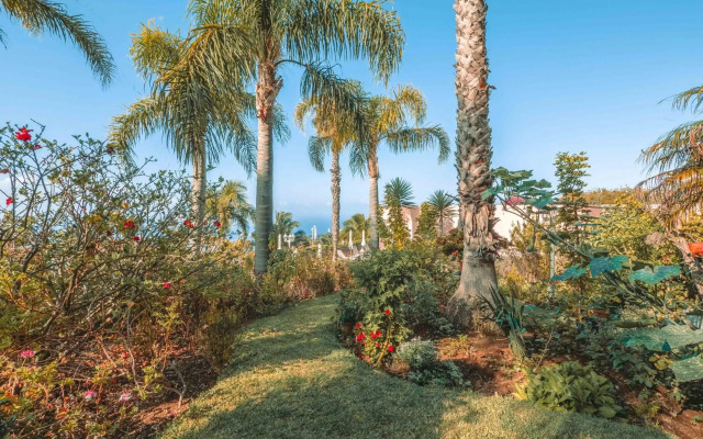 Hotel Ocean Gardens
