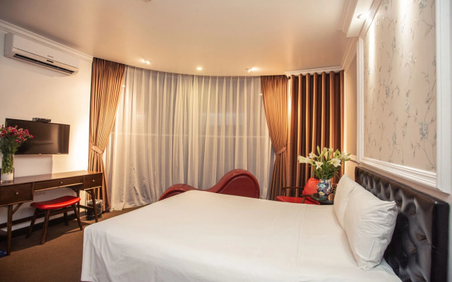 Dinh Hotel