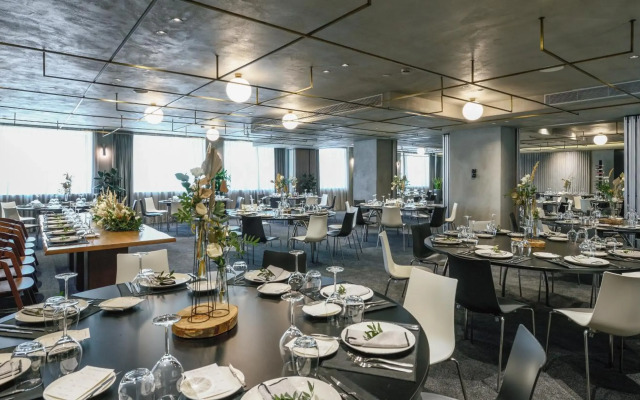 ONOMA Hotel