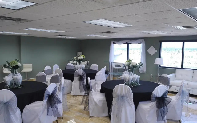 Marble Waters Hotel & Suites, Trademark by Wyndham