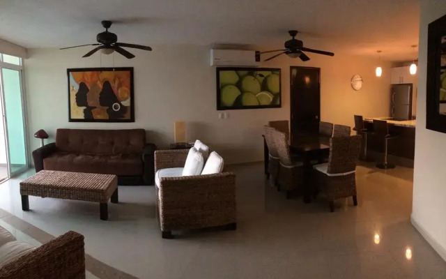 Suites Costa Dorada