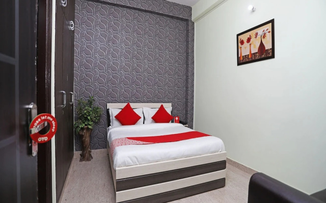 OYO 17293 Country Residency
