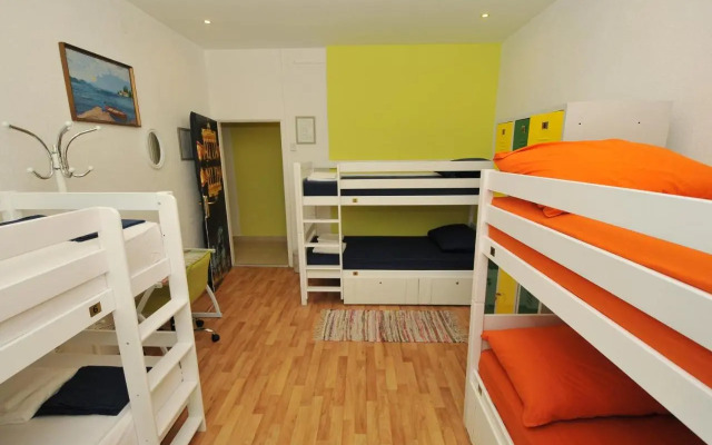 Oasis hostel