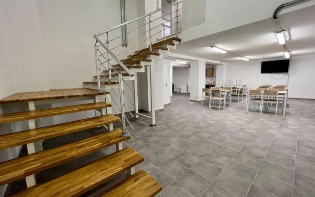 Hostel H18
