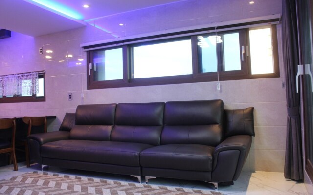 Samwoo Yacht Village