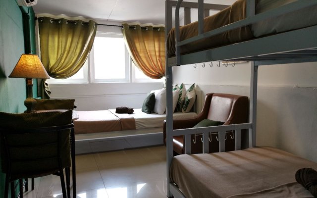 Siam Journey Guesthouse - Hostel