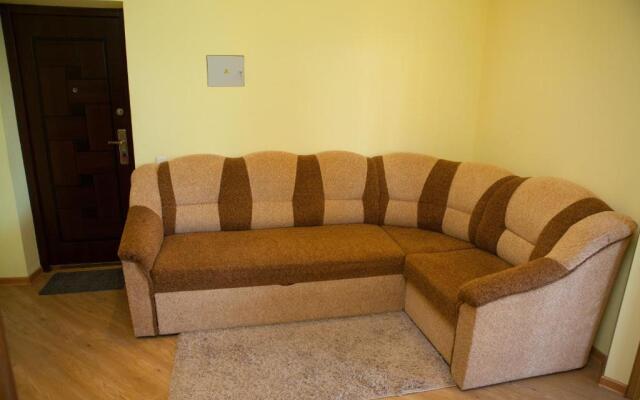 Apartment in 2 Min from Poznyaky Metro Station