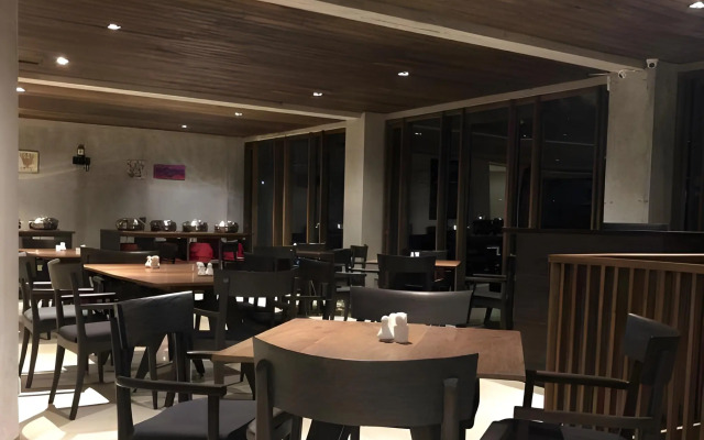 Grand Metro Hotel Puncak