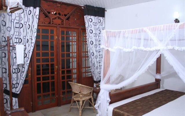 Hotel City Grand Ella