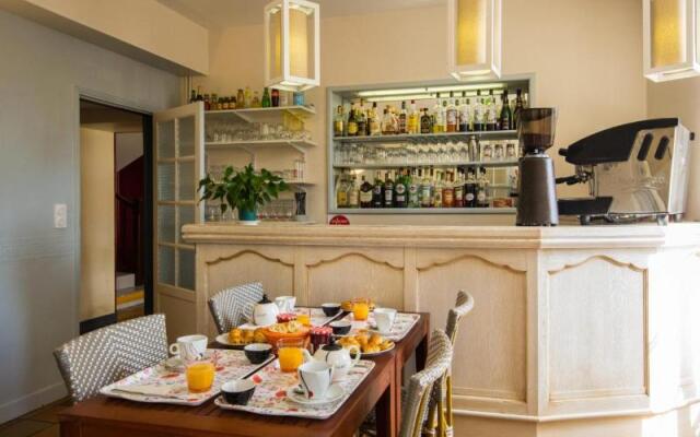 Cit’Hotel LE COMMERCE