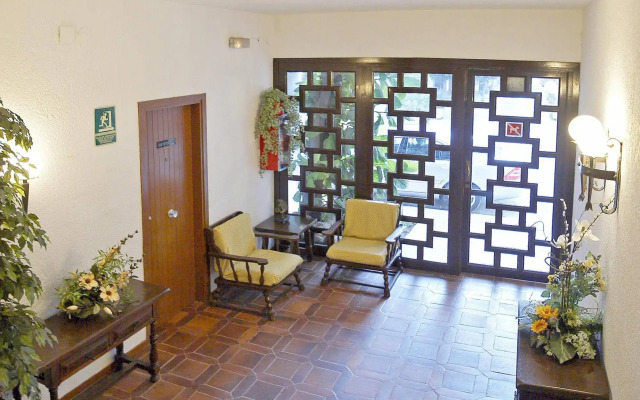 Apartamentos Bon Lloc