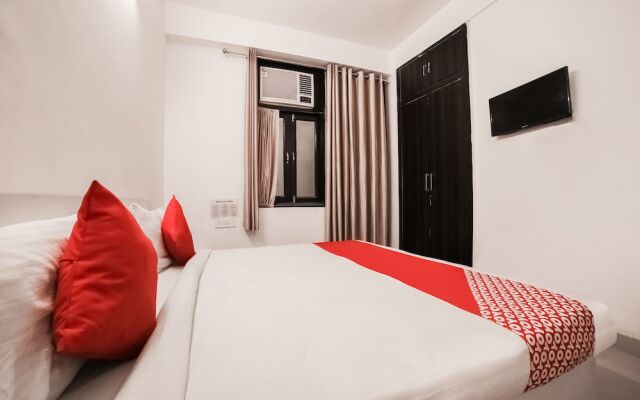 OYO Flagship 30197 Noida Sector 43