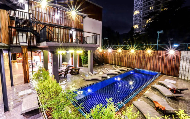 Lap Roi Karon Beachfront