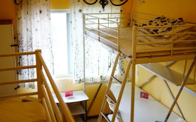Chengdu Season Inn Youth Hostel