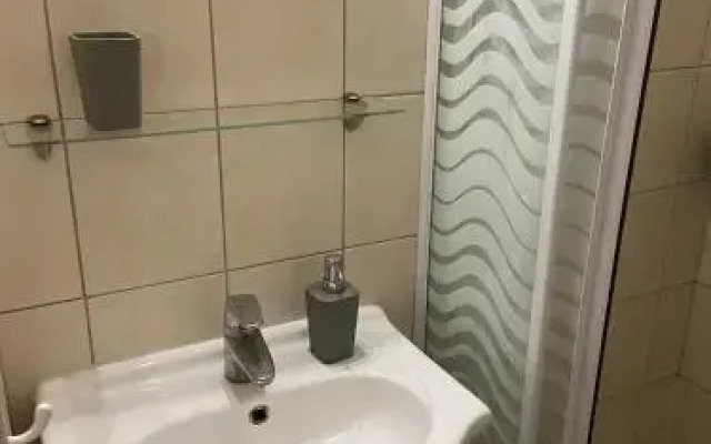 Guest Rest Studio Apartments