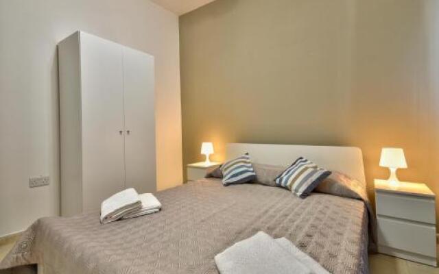 Gzira Penthouse