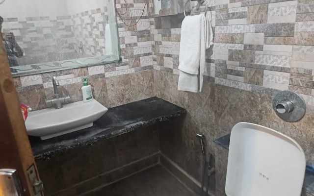 Castle Inn Serviced Apartment