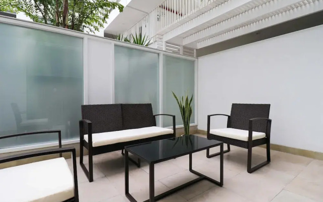 w Stunning 1BR Near Malecon in Barranco