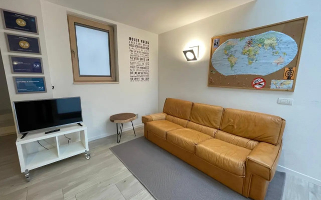 INTERNO 2 Este centro